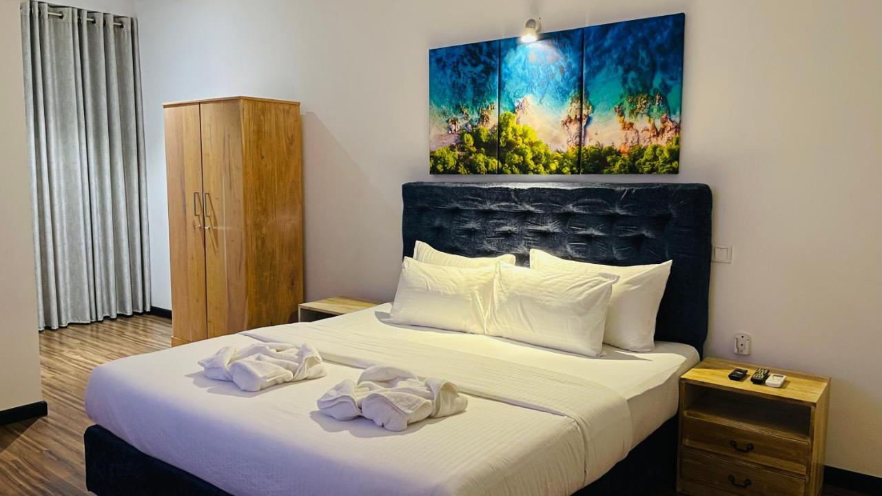 Hotel Beverly Beach Mirissa Exterior foto